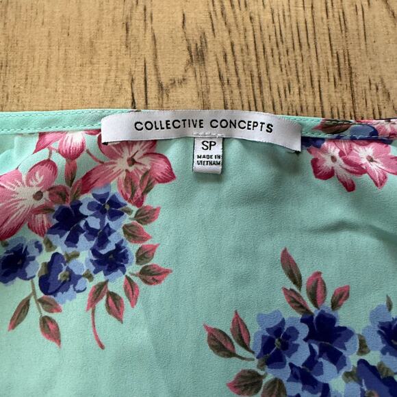 Collective‎ Concepts Teal Aqua Floral Sleeveless Blouse Small Petite - Picture 2 of 7
